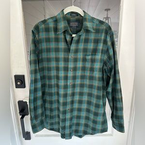 Pendleton Canterbury Cloth Medium Men’s Shirt 80% Pima Cotton, 20% Merino Wool